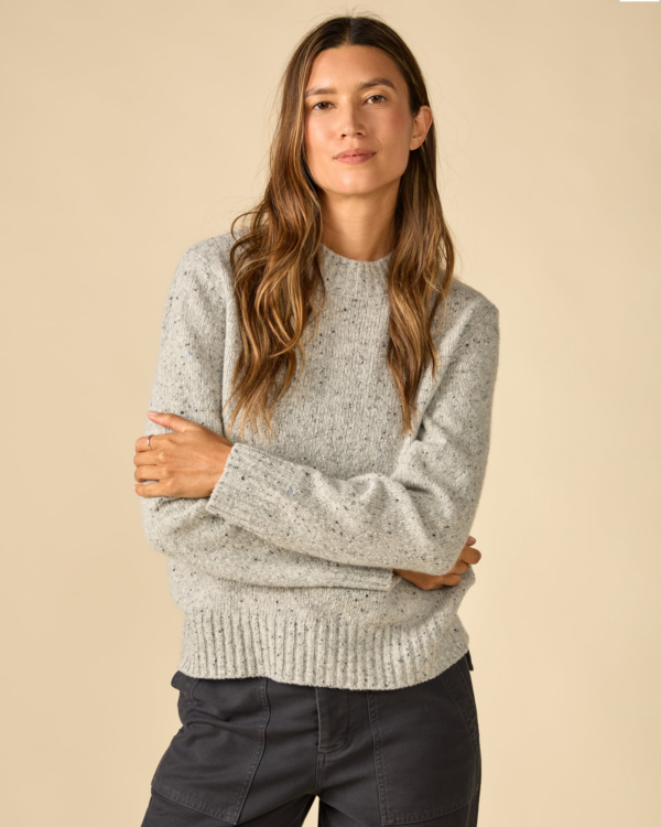 Women's heather grey flecked wool crewneck sweater